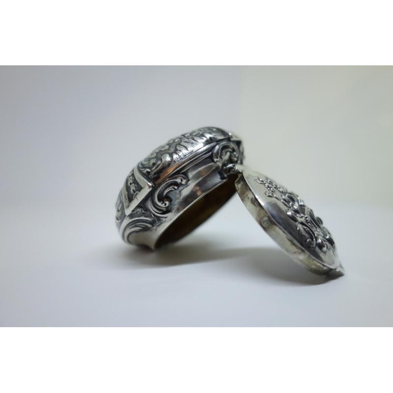 Boîte argent pilulier, superbement ouvragée, travail Français. – Image 6