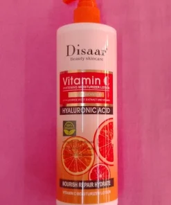 Lotion hydratante blanchissante à la vitamine C DISAAR  soins de beauté aux acide hyalurique
