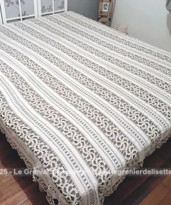 Magnifique ancien couvre-lit bandes crochet et dentelle