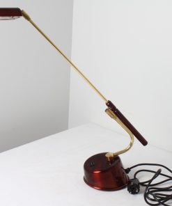 Lampe de bureau design en métal