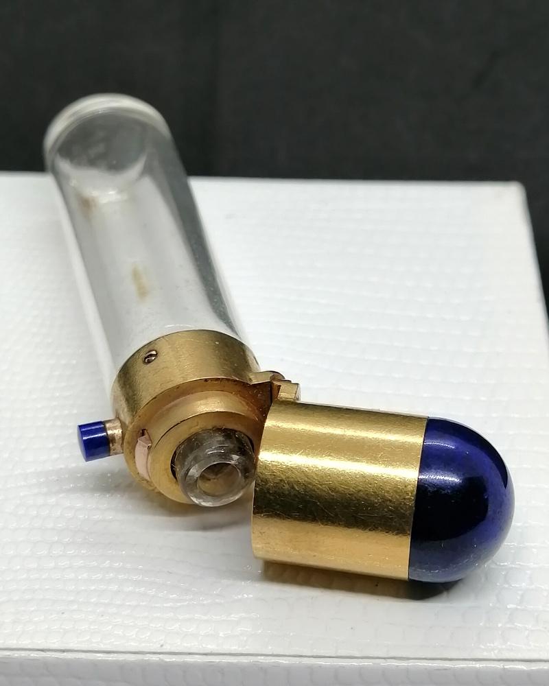 Flacon à sel, monture en or, et cabochon de Lapis-Lazuli, orfèvre Robert Linzeler, Paris. – Image 5