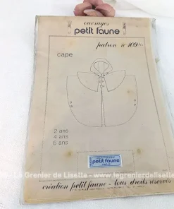 Authentique pochette « Ouvrages Petit Faune » Patron Cape Enfant années 80
