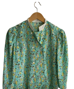 blouse à motifs floraux