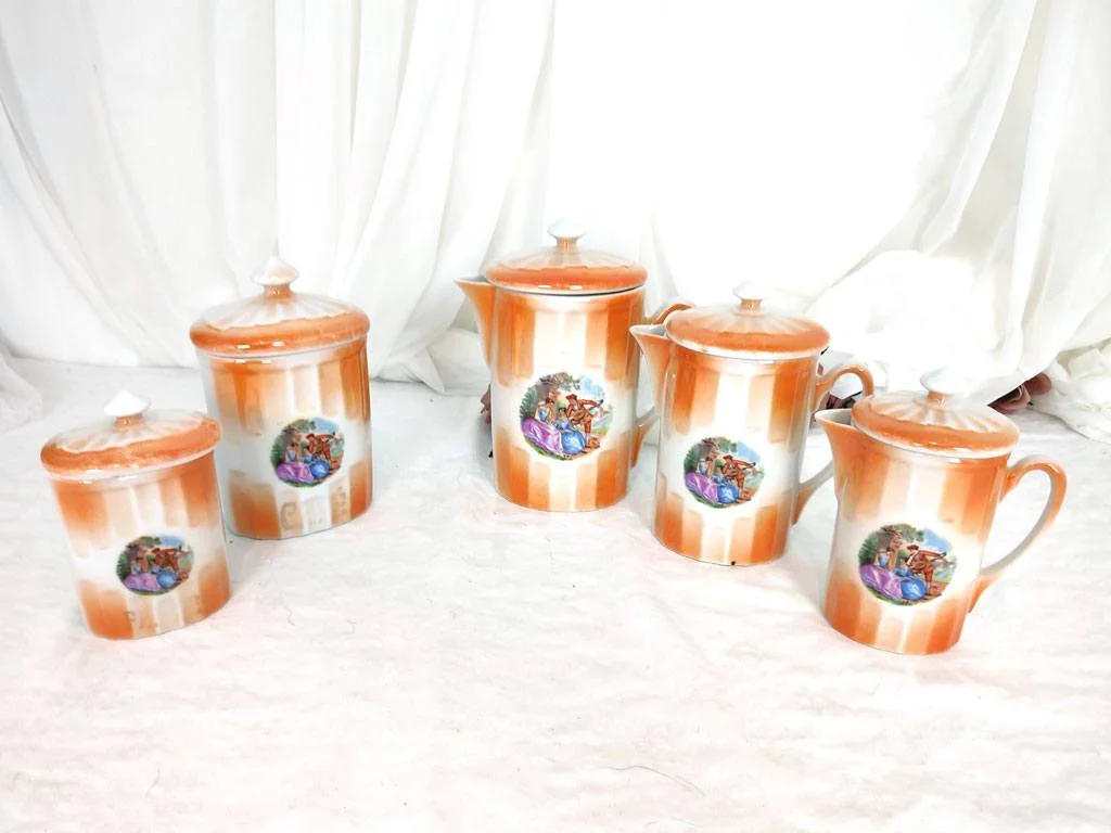 Lot avec couvercle 3 pichets et 2 pots vintages – Image 3