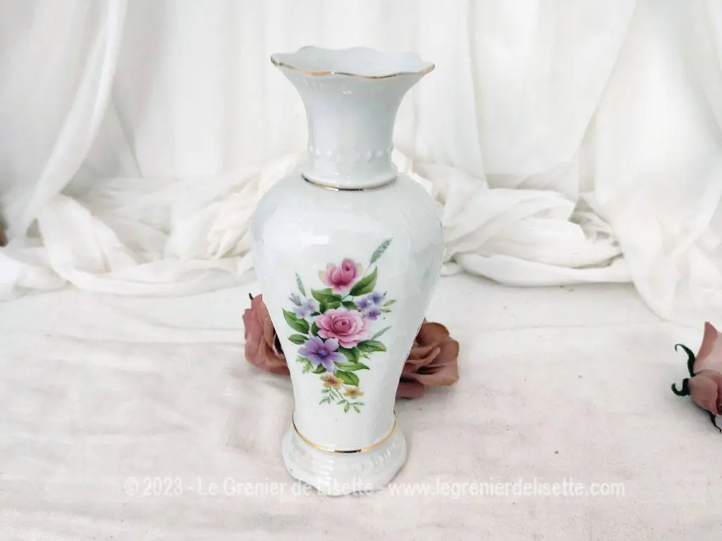 Petit vase 3 pans décors bouquet porcelaine Sanbo – Image 8