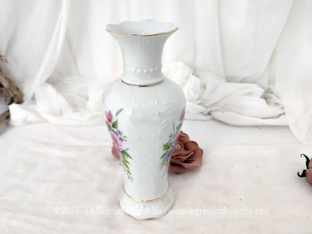 Petit vase 3 pans décors bouquet porcelaine Sanbo – Image 7